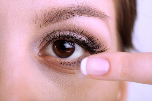 Ditch The Nerdy Look Of Your Specs With These 7 Contact Lenses