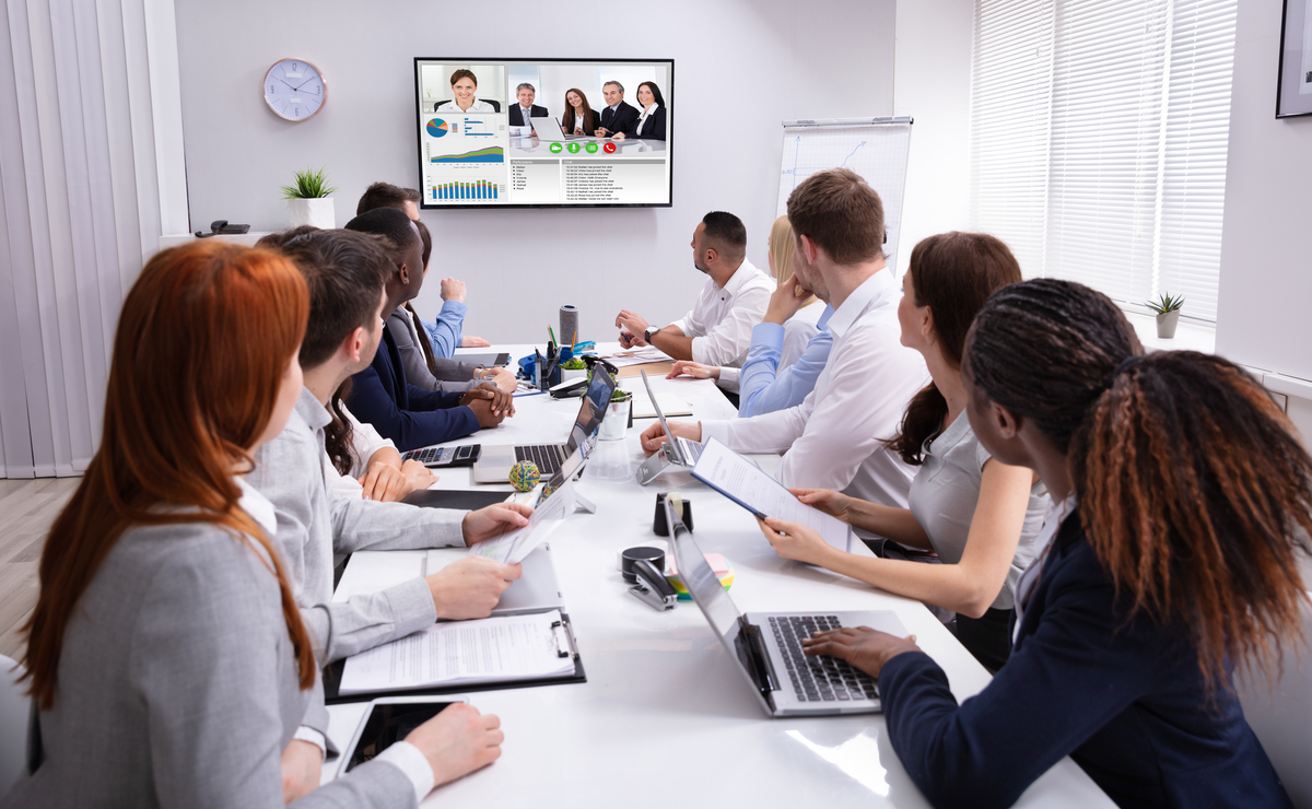 How Auto Framing Web Cameras Can Enhance Video Conferencing Experiences