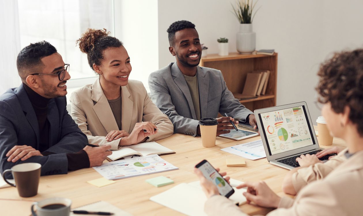 What You Need to Know Before Choosing a Background Check Company